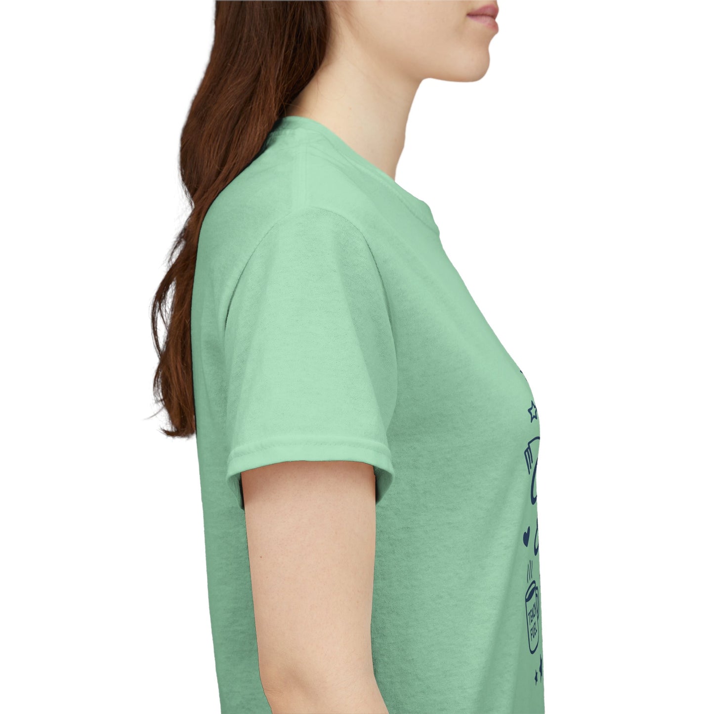 “Growing Curious Minds Every Day – Teacher Graphic Tee for Classroom, Back to School, Preschool, Kindergarten”