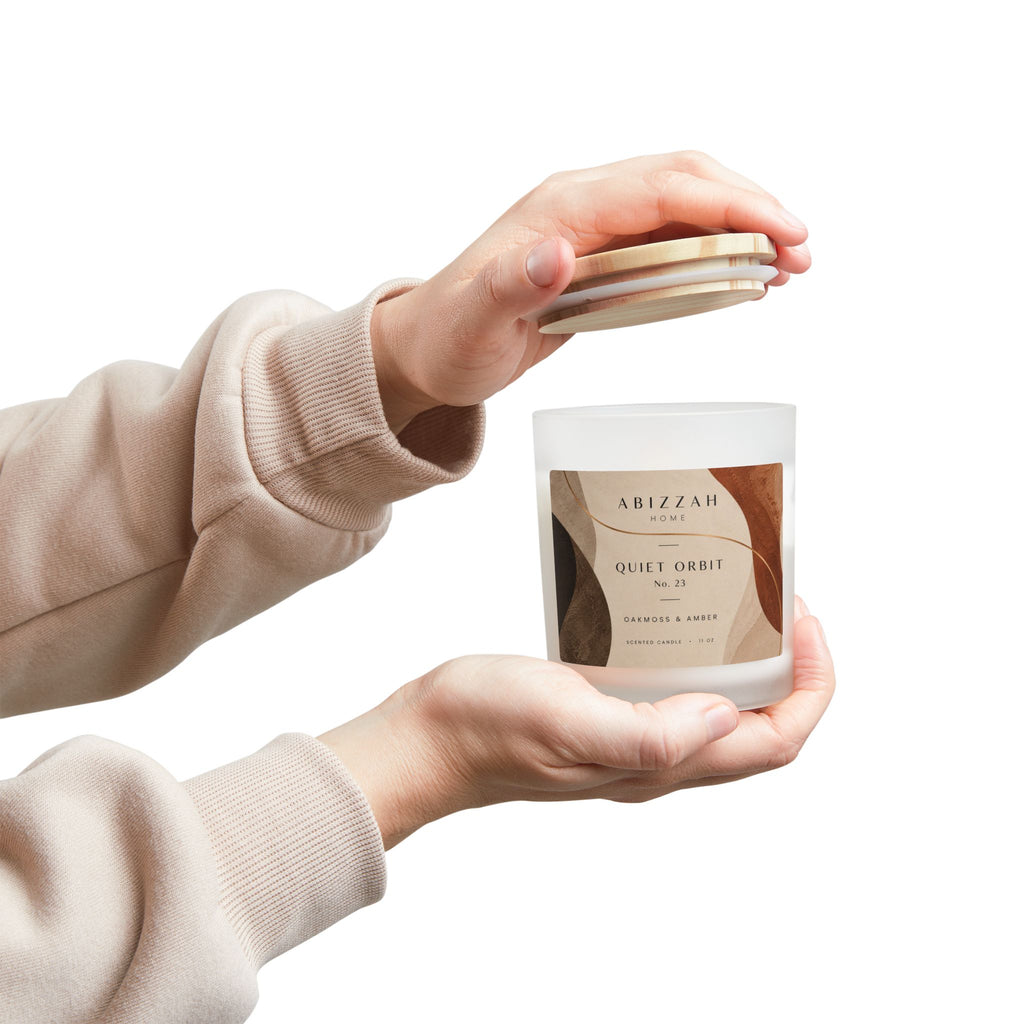 Quiet Orbit No.23 — Oakmoss & Amber Scented Candle | 11oz Frosted Glass Candle
